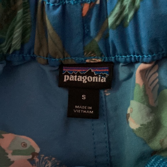 Patagonia Barely Baggies - Picture 2 of 3